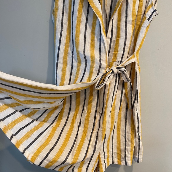 Love Tree Cream and Blue Sleeveless Wrap Romper - Picture 3 of 5